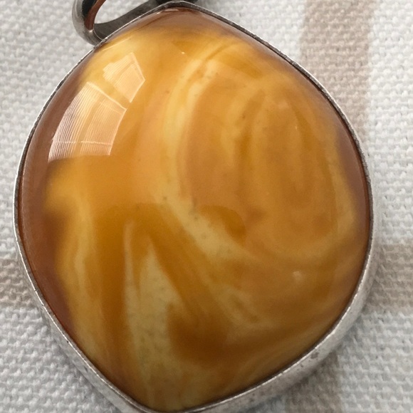 Vintage Sterling Baltic Amber Pendant - Picture 6 of 6